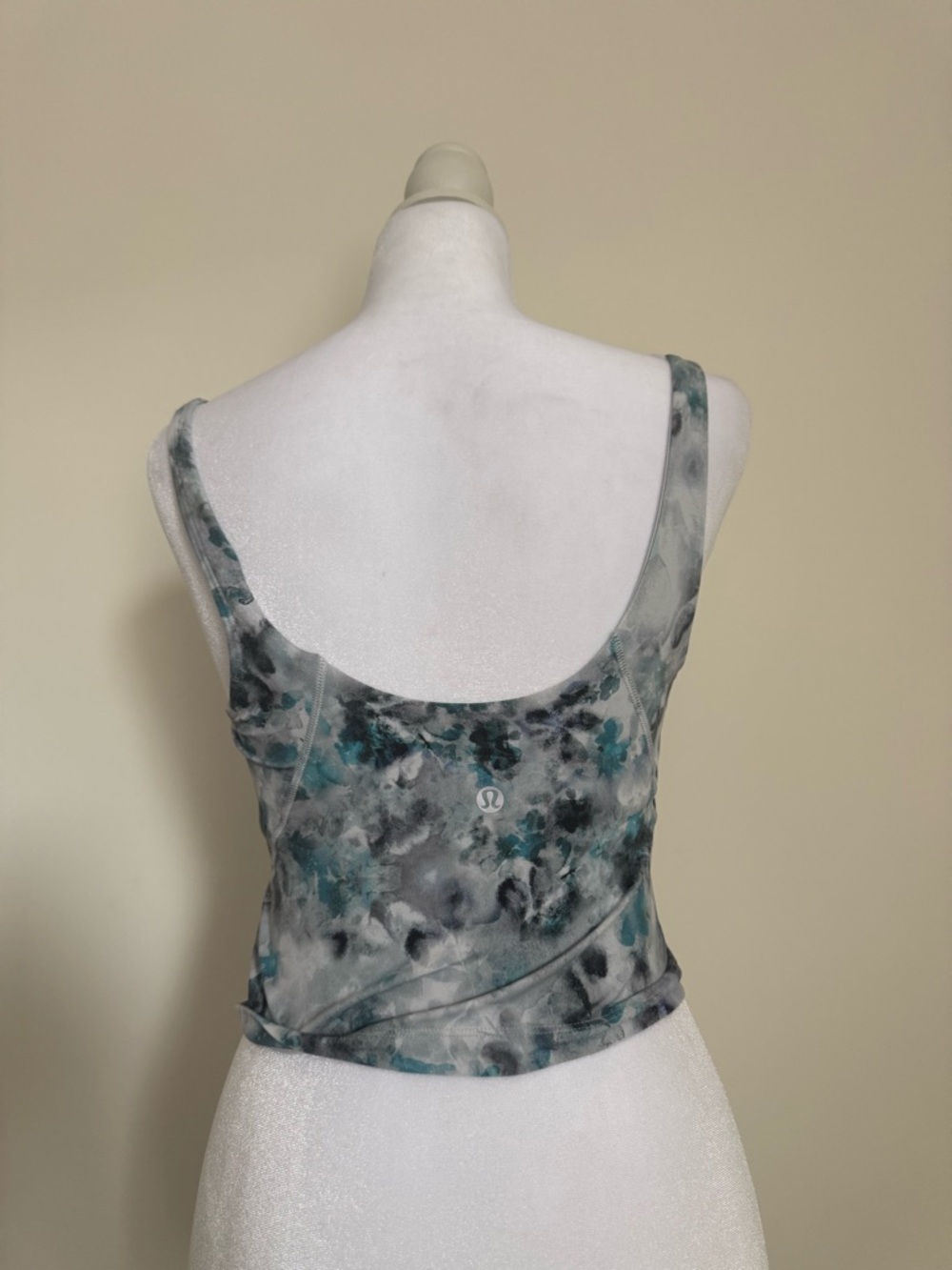 lululemon athletica Align tank top Kaleidofloral Multi EUC size 6 - Picture 3 of 12